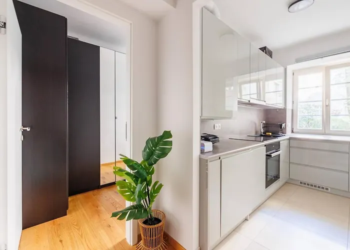 Near Metro - Netflix - Free Wifi Apartman